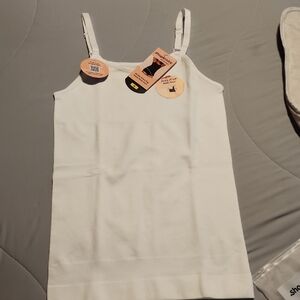 Shapermint Classic White Cami